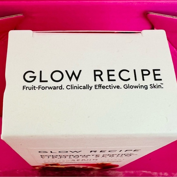 NIB Glow Recipe Pomegranate Peptide Firming Serum- Smooth Firm & Hydrates Skin 🍓 - Picture 15 of 15